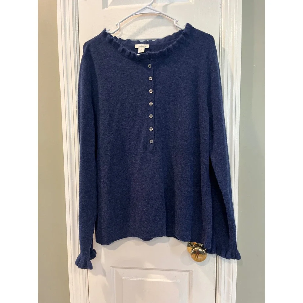 Sundance Blue Ruffle Neck Button Front Knit Sweater Large‎ Long Sleeve Soft